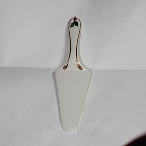 Price drop vtg Lenox American by design winter greetings cake server